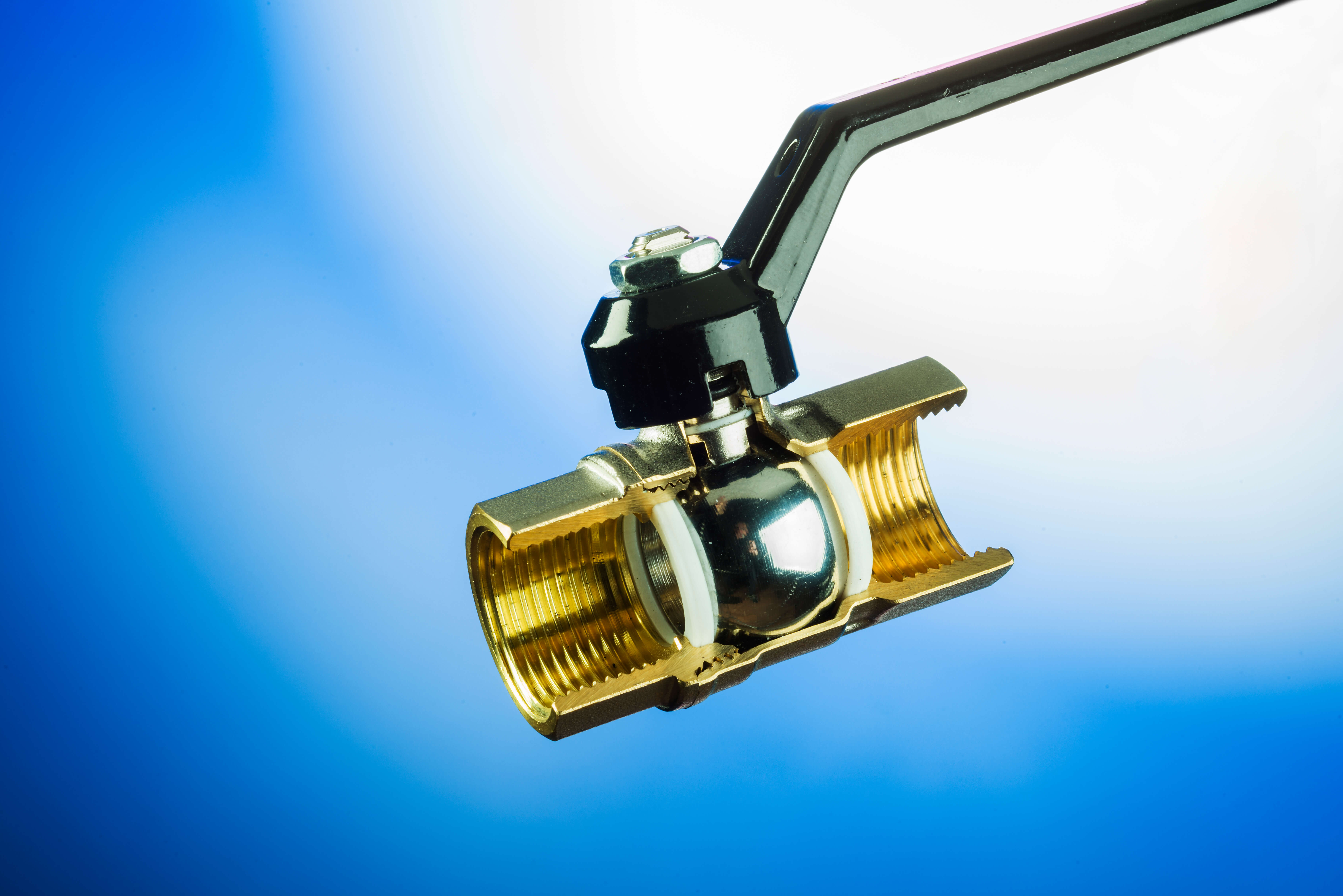 Valve seats made in Italy | Plastic Turning | Pagnoni srl